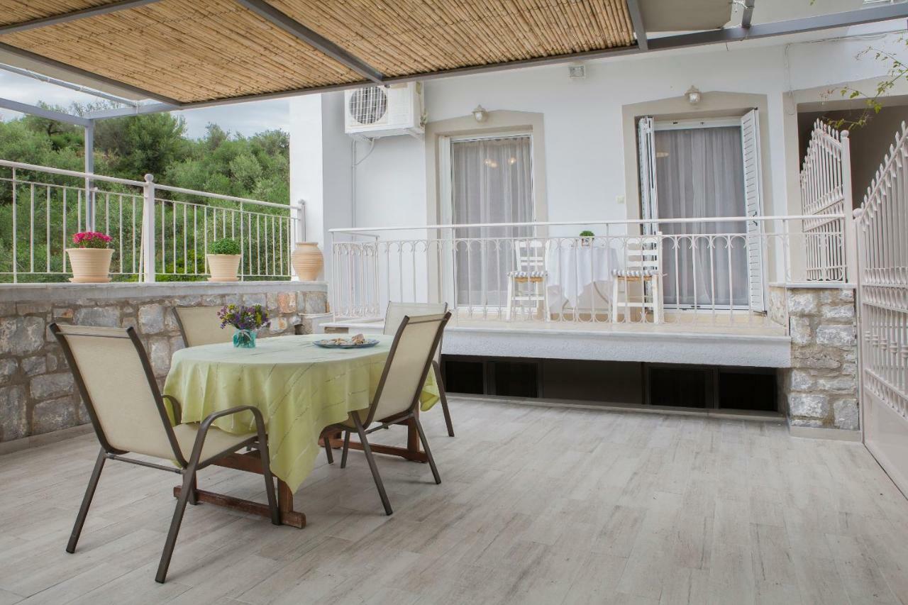 Remezzo Apartments Akrogiali Extérieur photo